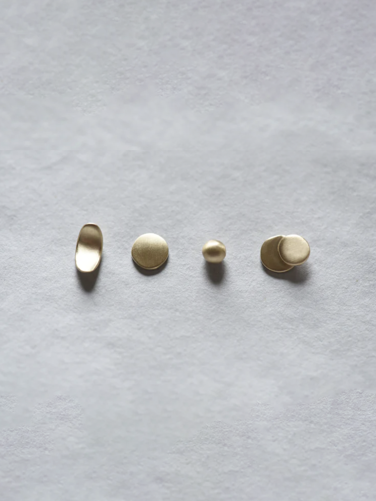 8.6.4. Design - 4 Sculptural Studs - Brass - Verdalina